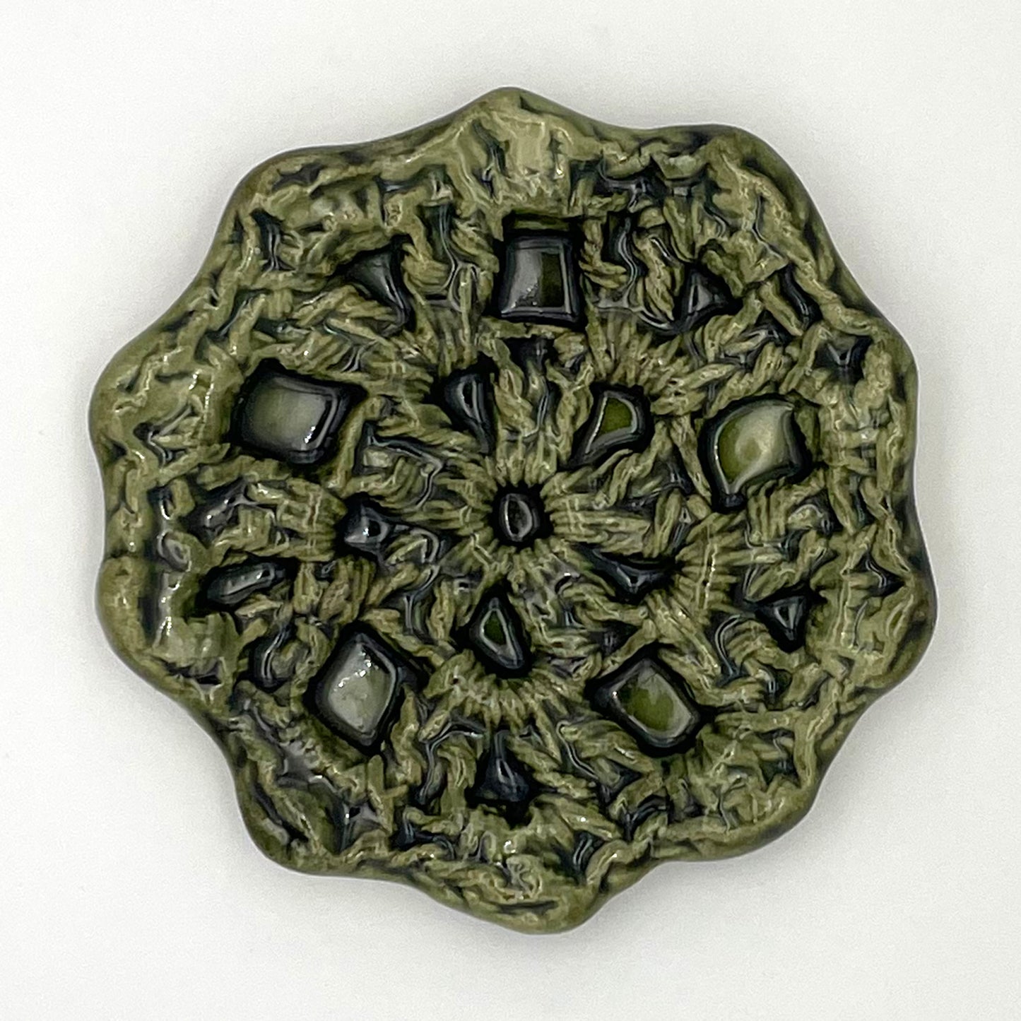 Perfect gift idea – luxury handmade ceramic jewelry catch-all tray with a unique crochet texture green