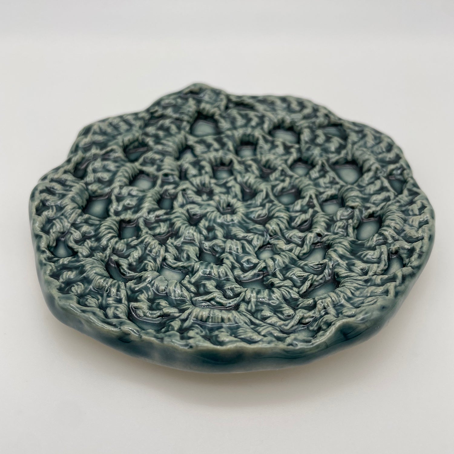 Luxury ceramic ring dish with crochet-inspired texture – large jewelry catch-all tray for elegant storage wholesale
