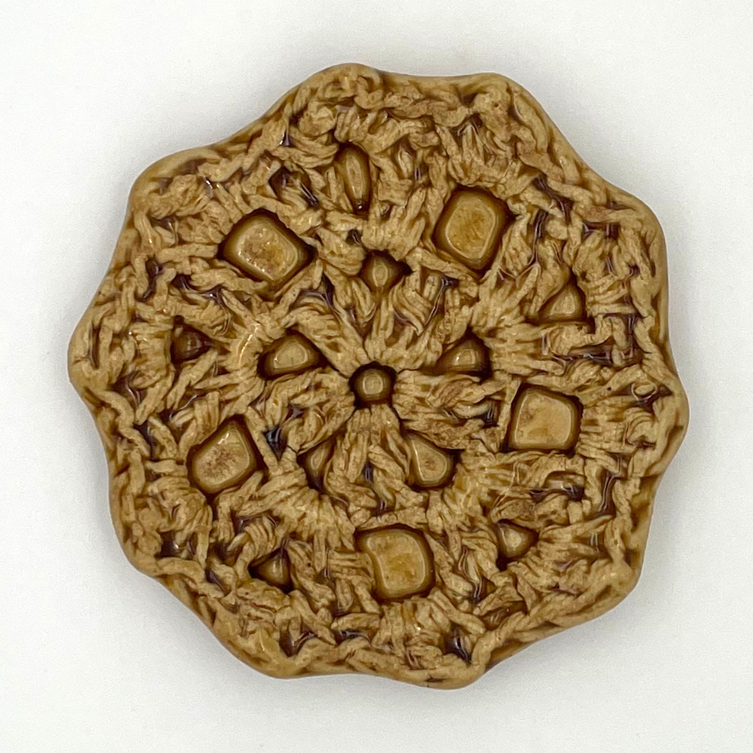 Petite ceramic catch-all tray for jewelry – handcrafted crochet texture, perfect for rings and earrings mustard yellow