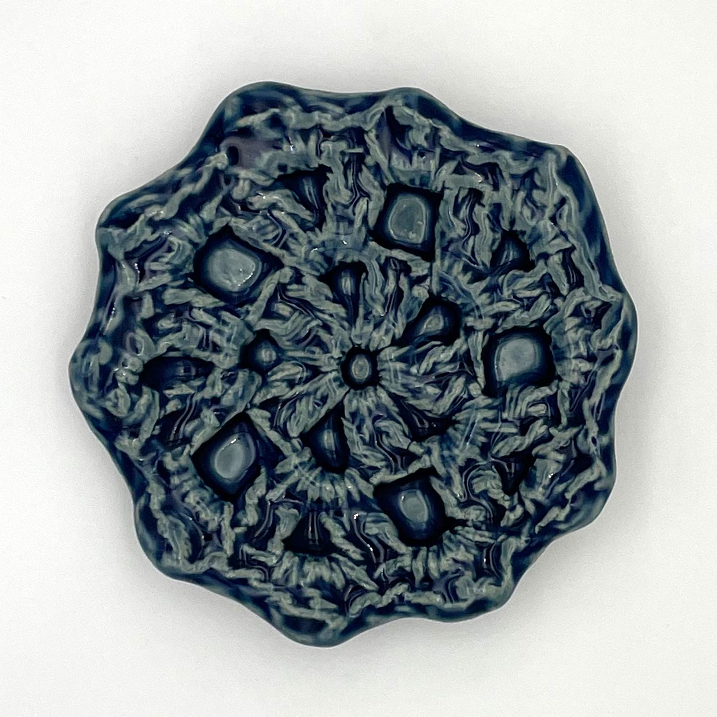 Small ceramic ring dish with crochet detail – an elegant jewelry holder for rings and small accessories teal shana ostrowiecki
